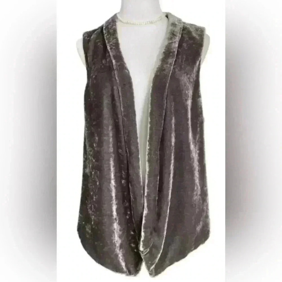 J Jill Vest - Picture 1 of 3